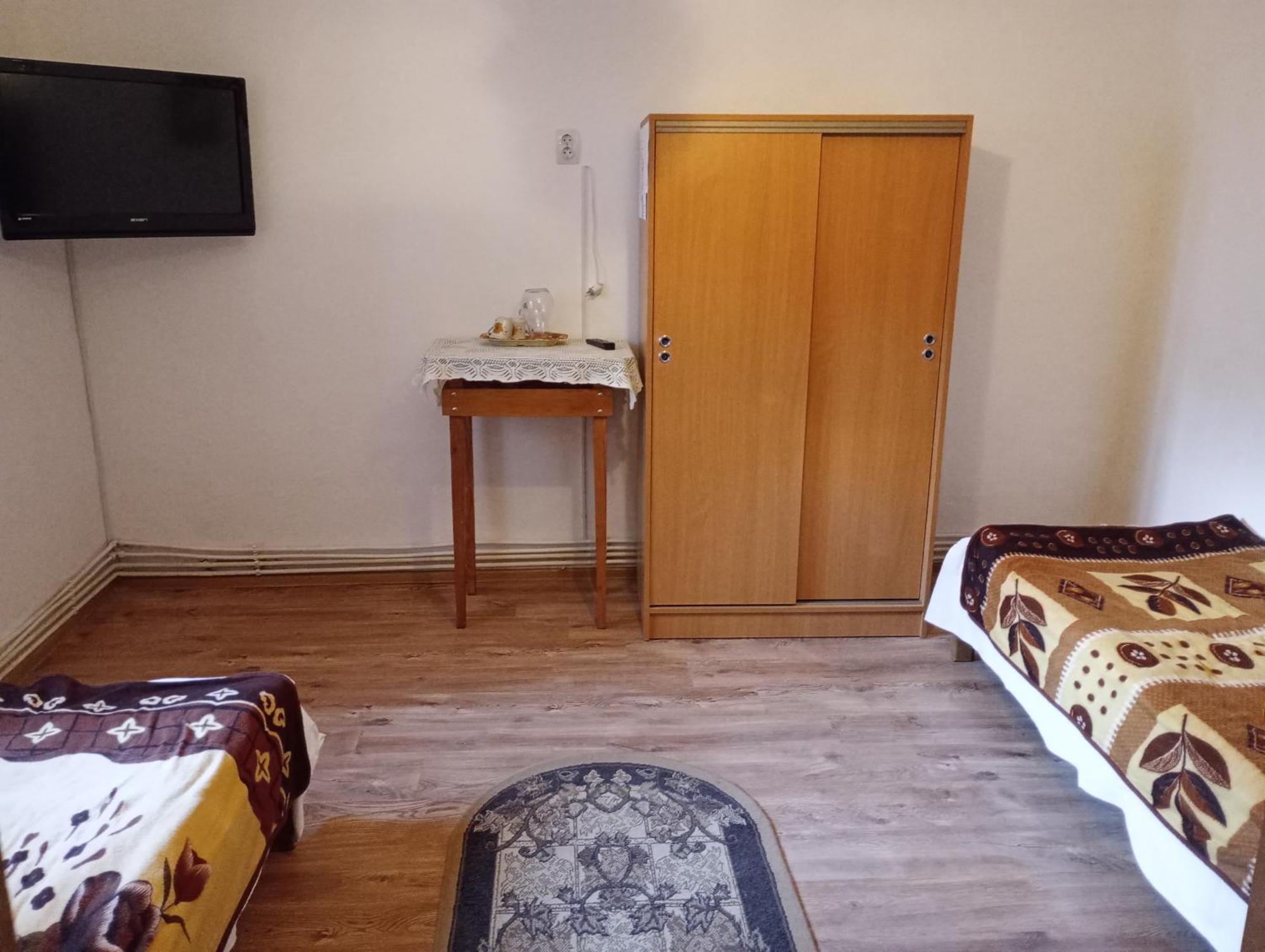 Pensiunea Irina 3 Zărneşti Bagian luar foto