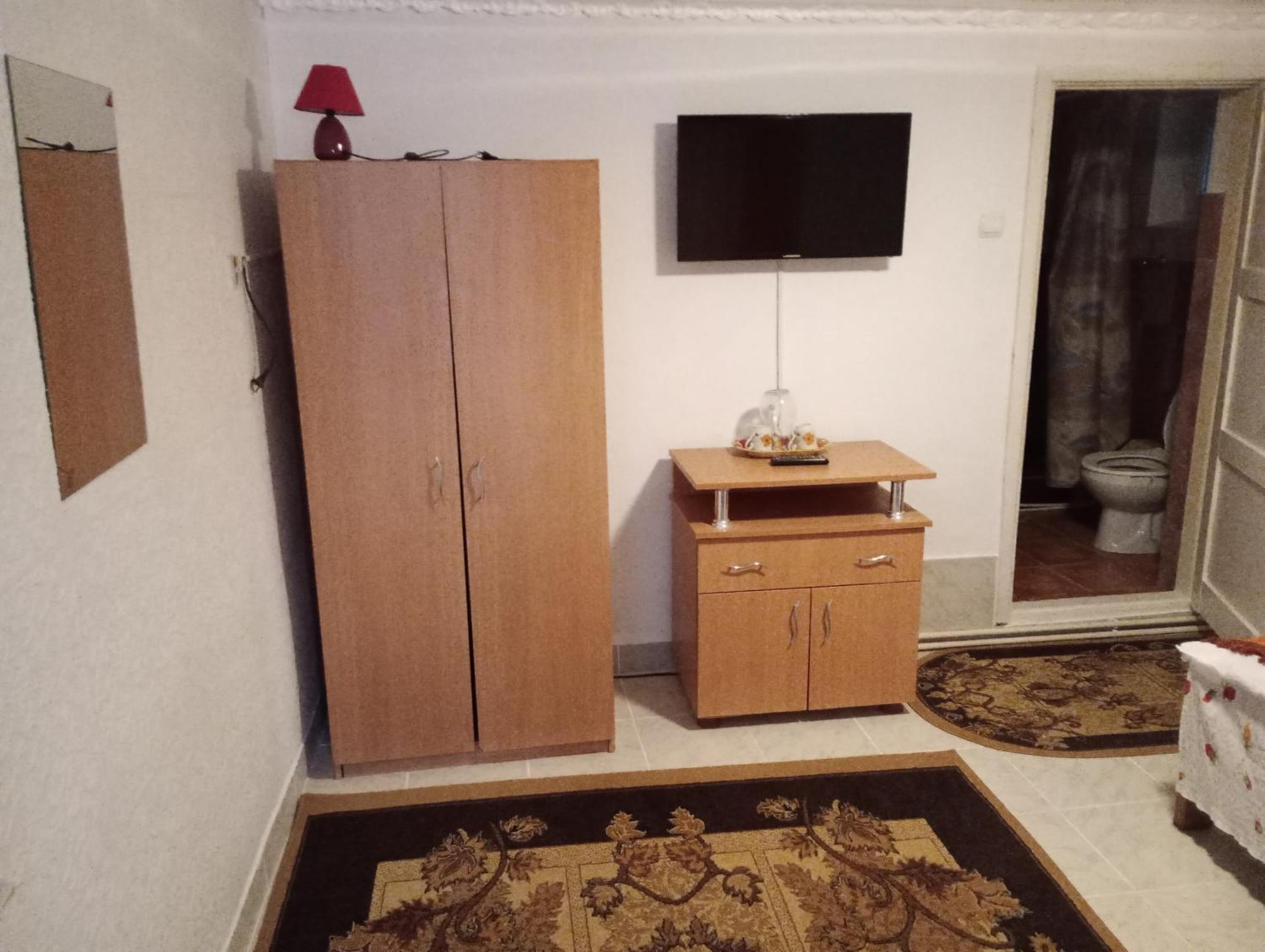 Pensiunea Irina 3 Zărneşti Bagian luar foto