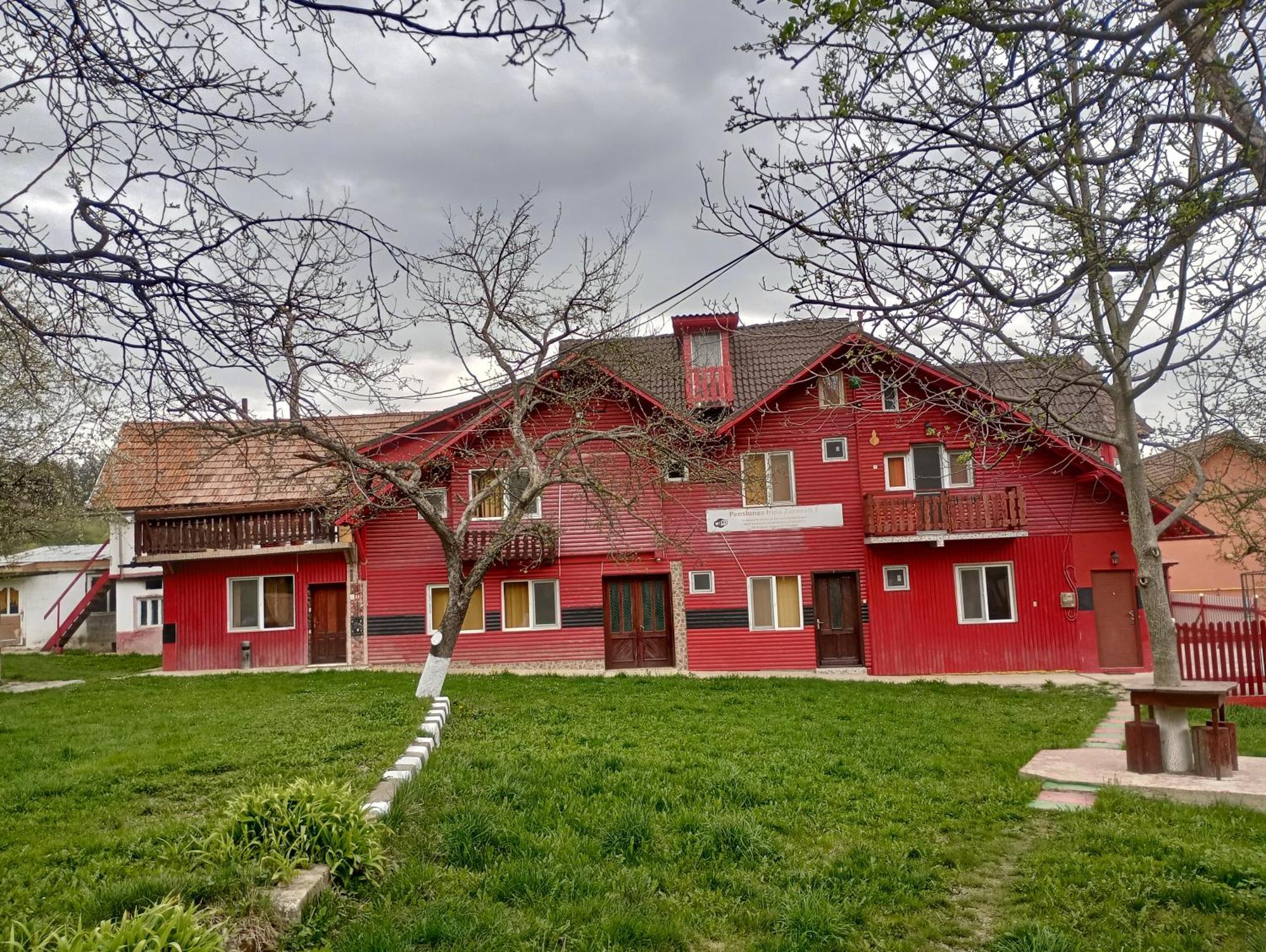 Pensiunea Irina 3 Zărneşti Bagian luar foto